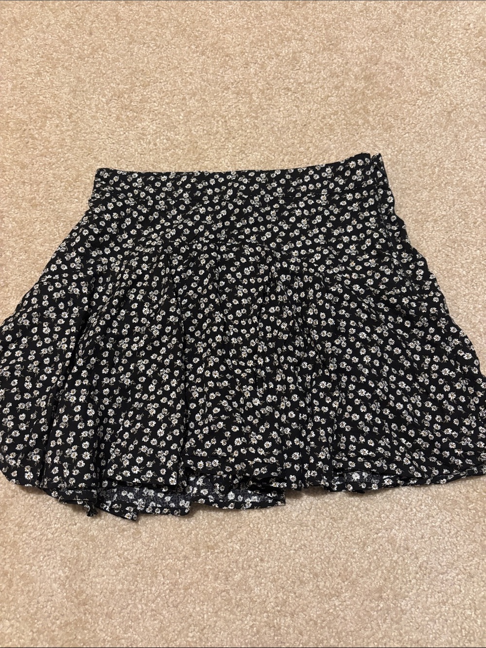 Black Floral Tiered Mini Skirt - Hollister